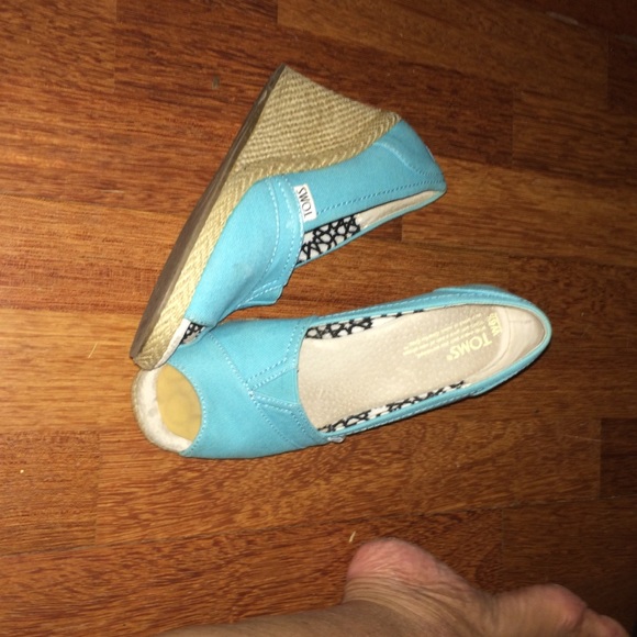 Tom’s wedge shoes - Picture 2 of 4